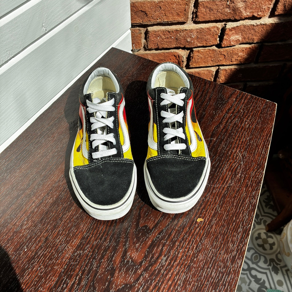 Vans Old Skool Hot Rod Flames Sneakers - Women’s 6 / Men’s 4.5 - Fire Print - Picture 3 of 7